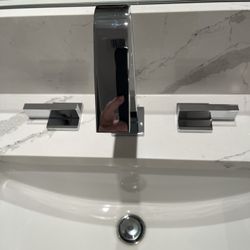 Faucets, Kohler 2 Of Them