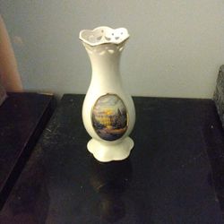 Thomas Kinkade Lights Of Liberty Vase