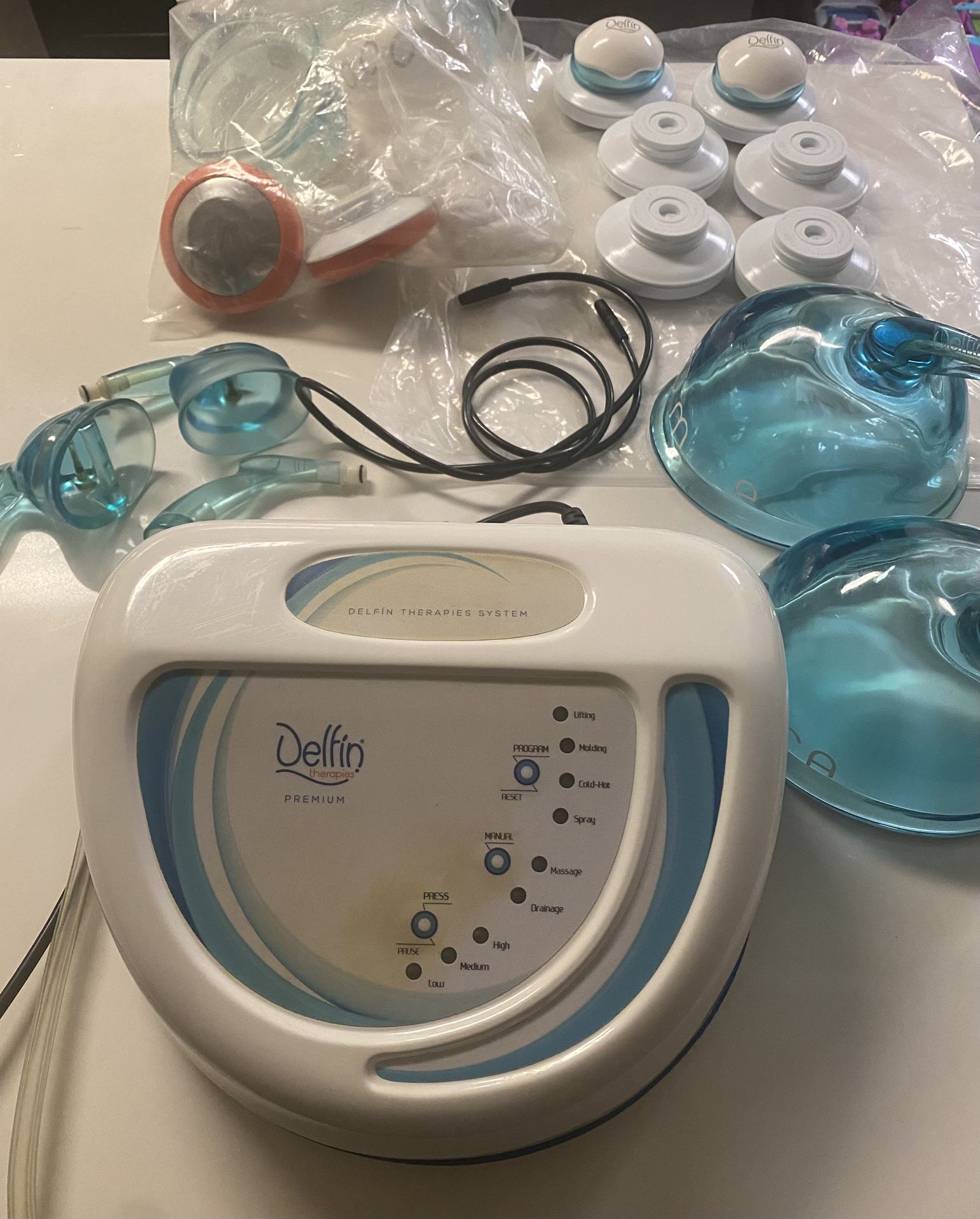 Delfin Vacuum Therapy Butt Plumping Cryotherapy Machine