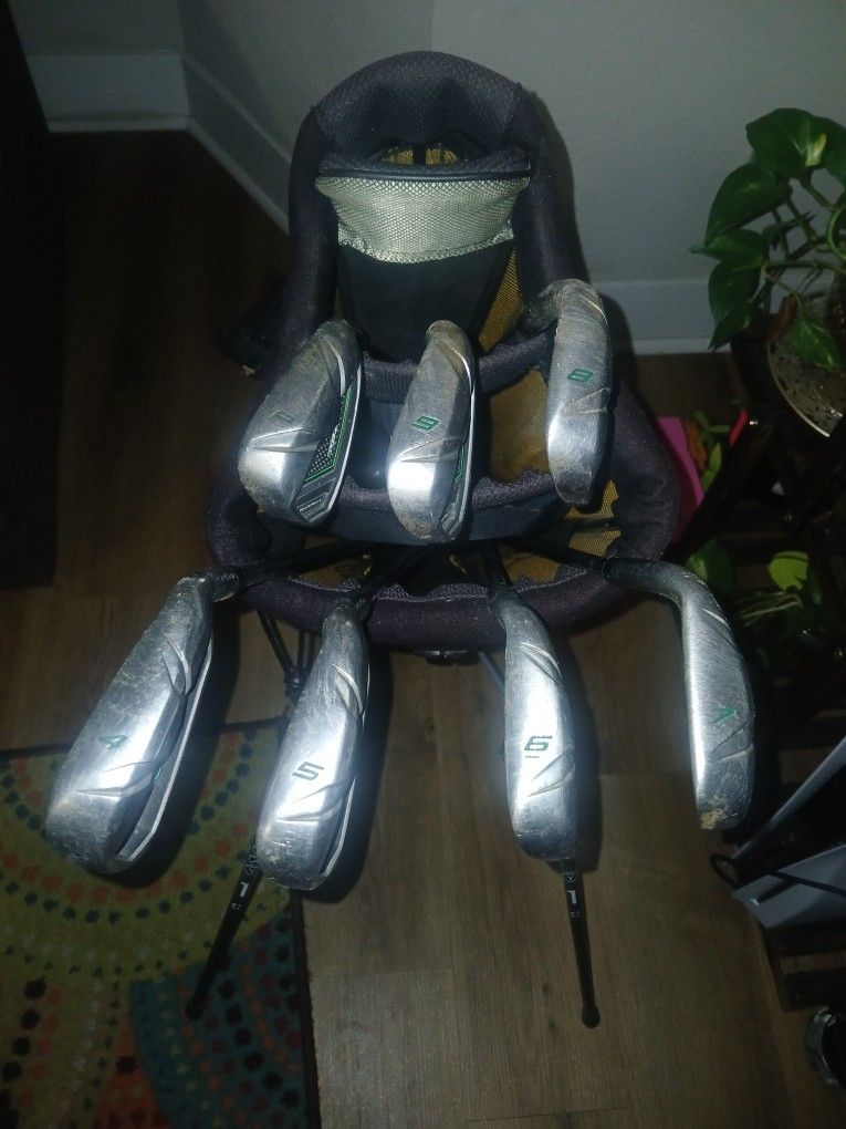 Taylormade Iron Golf Glubs