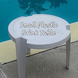 Small Plastic Drink Table , Palm Springs