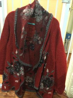 Red flower sweater