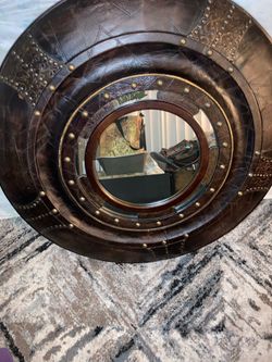 Beautiful Round Mirror