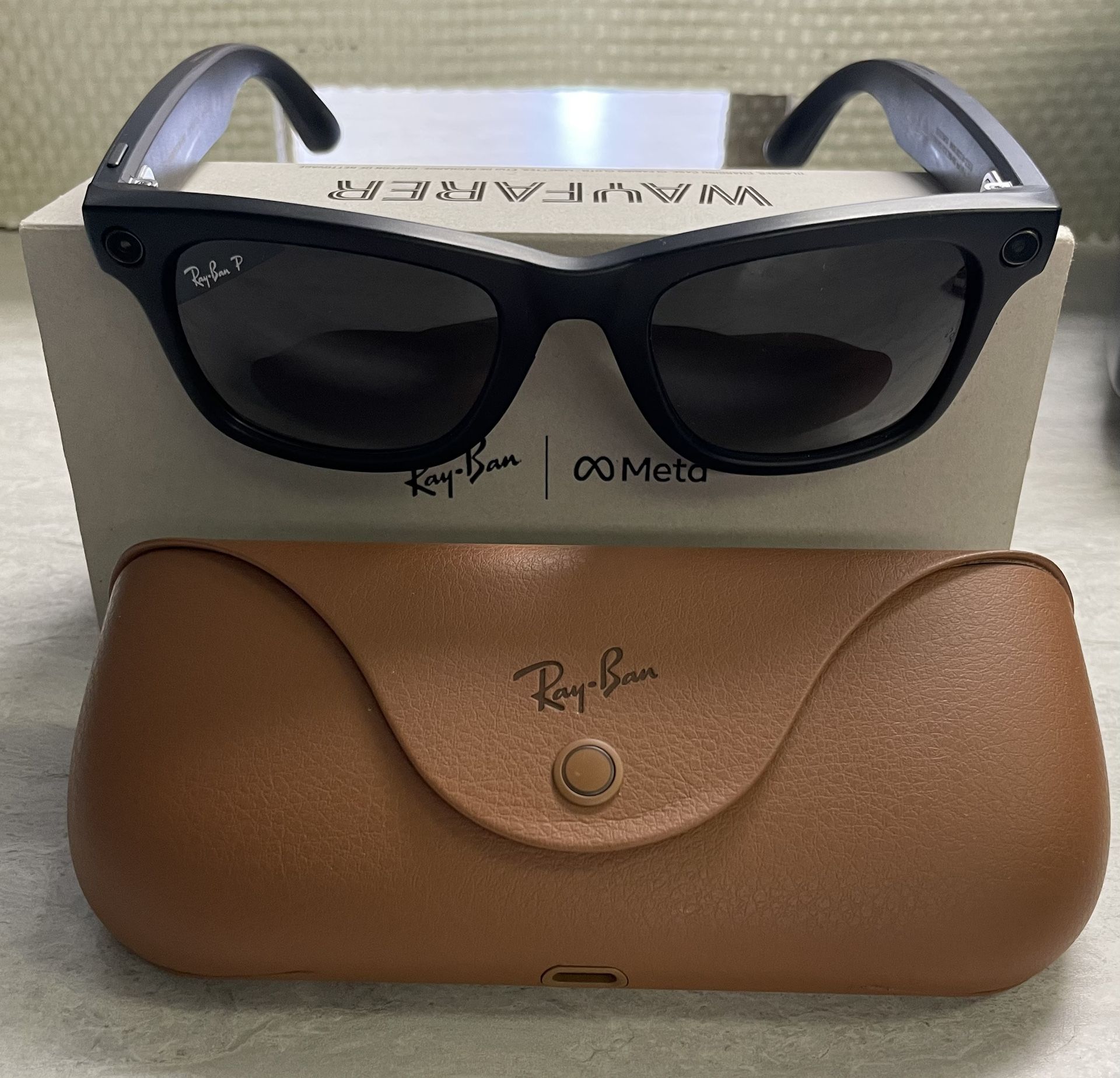 Ray-Ban Meta Wayfarer RW4008 Large Matte Black Gradient Graphite Polarized Smart Glasses W/OG Box 