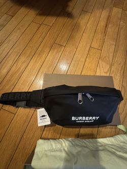 Burberry Men’s Belt Waist Bag Black Nylon New With Box And Receipt 