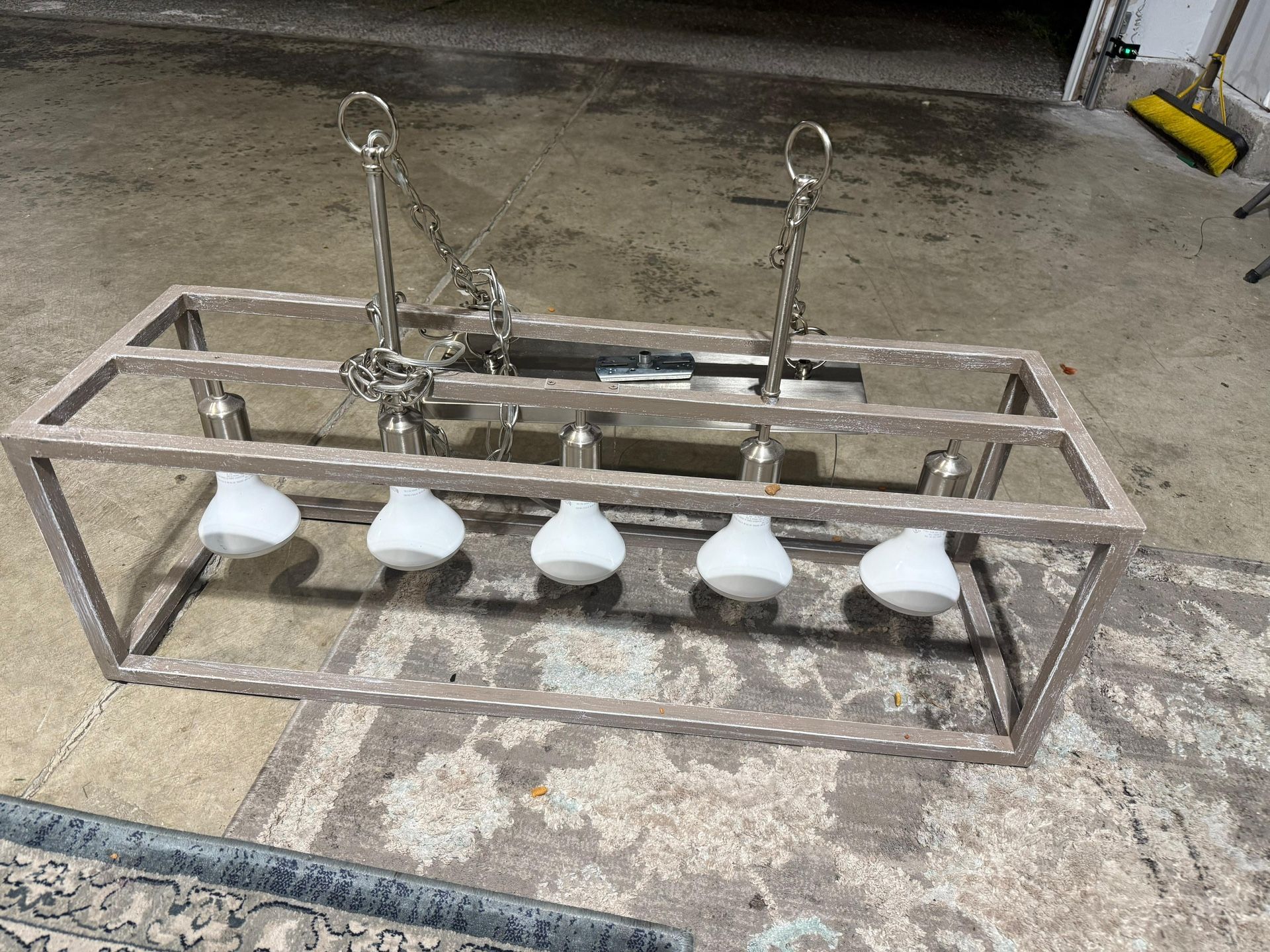 Free Free 5 Lamps Chandelier 