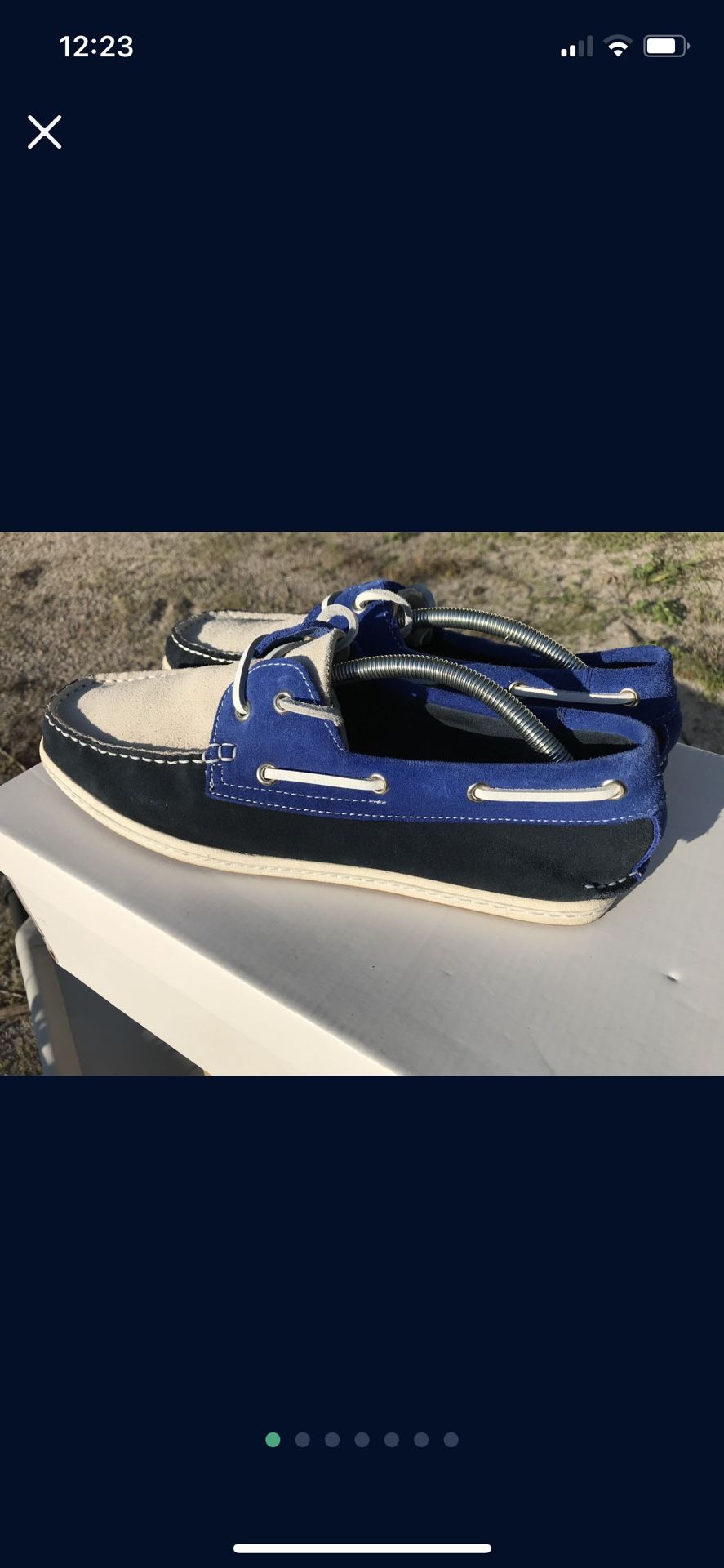size 10 navy/royal