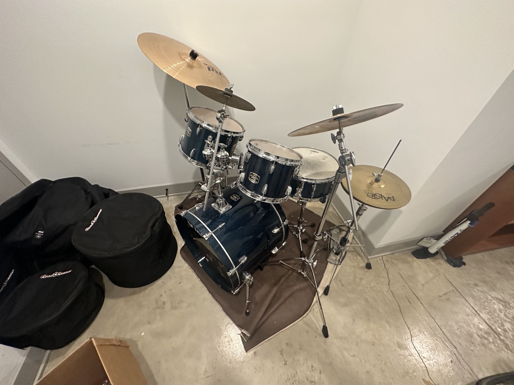 Yamaha Tour Custom Drum Kit