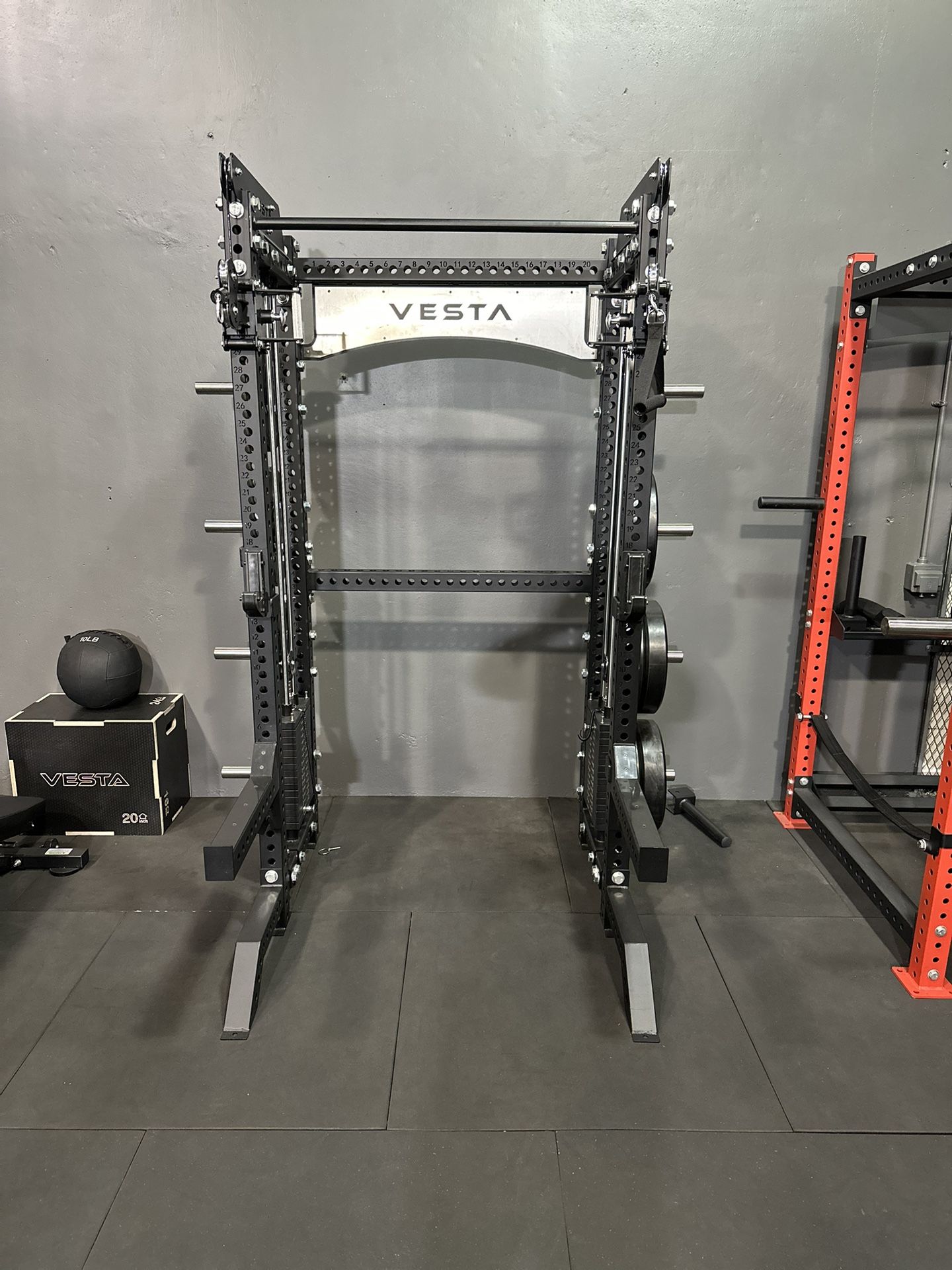 Vesta Fitness PRO SERIES Ultimate Half Rack Functional Trainer/Smith
