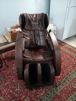 Massaging chair In Massage Chairs In Great Condition