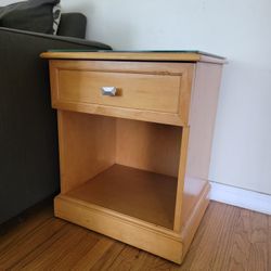 Nightstand/End Table