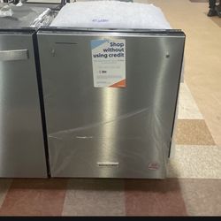 Brand New KitchenAid Stainless Steel Dishwasher‼️‼️