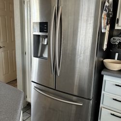Samsung refrigerator 