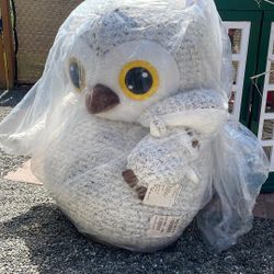 Giant Owl w/ Baby 