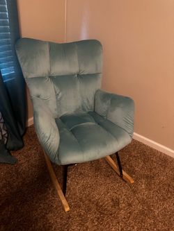 Rocking Chair – Comfortable & Stylish