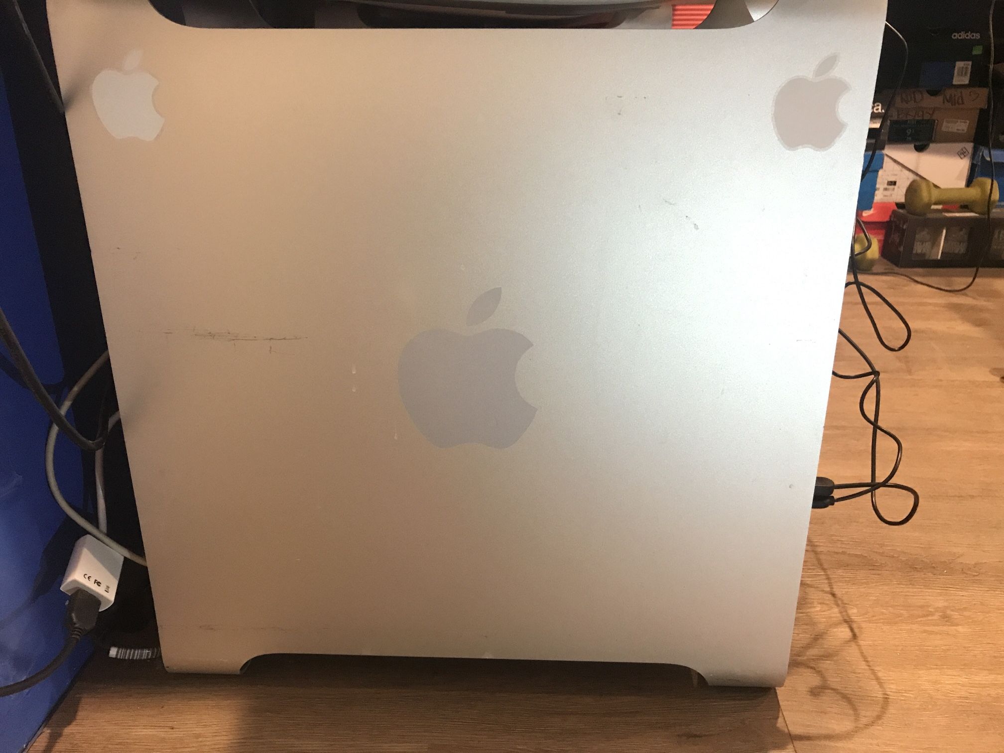 Mac Pro Mid-2010 2 x 2.4ghz Quad Core Intel Xeon, 64 GB RAM, 2.1