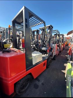 FORKLIFTS FOR SALE! Toyota, Komatsu, Mitsubishi, CAT, Nissan! 2000-6000lbs, 2-3 stages, side shifter