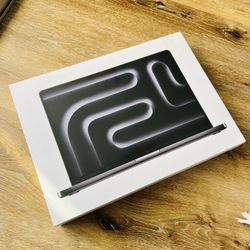 Macbook pro 16 inch m4 chip 48Gb memory 1Tb storage 