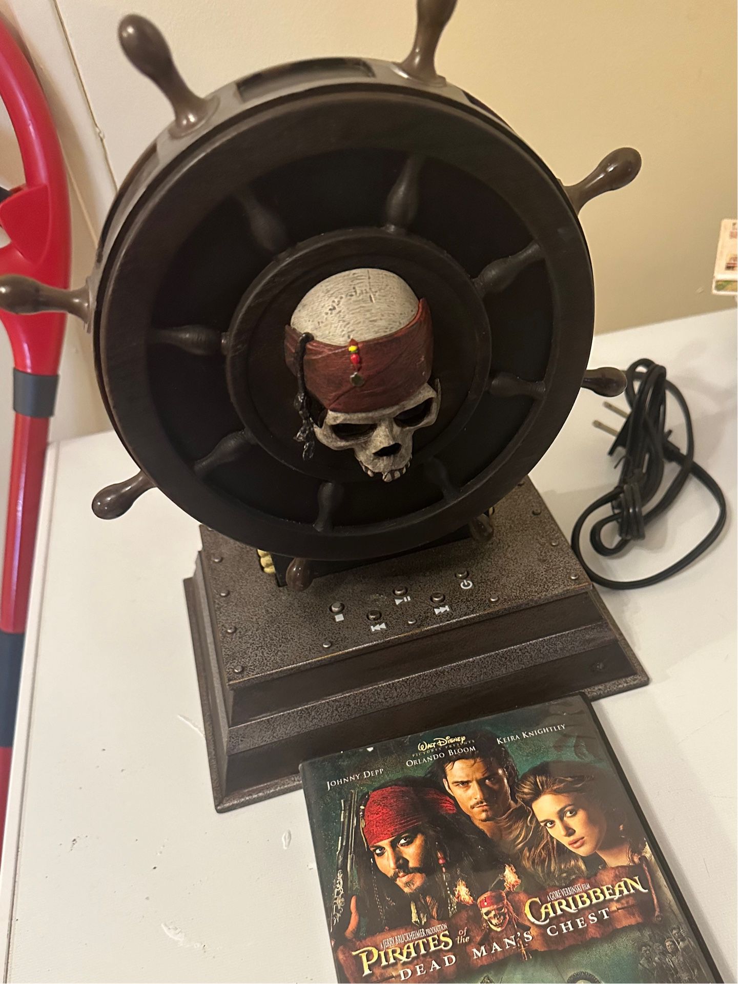 Pirate Of The Caribbean DVD Player And Movie 