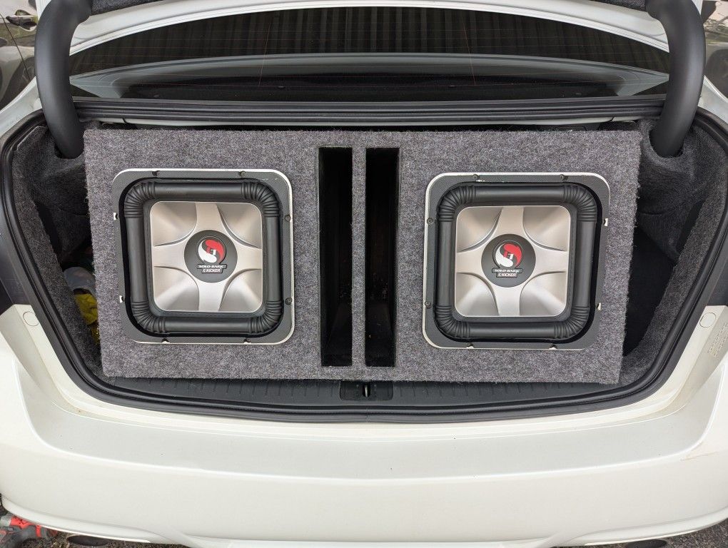 Two Kicker 10" L7 Solo-Baric Subwoofers