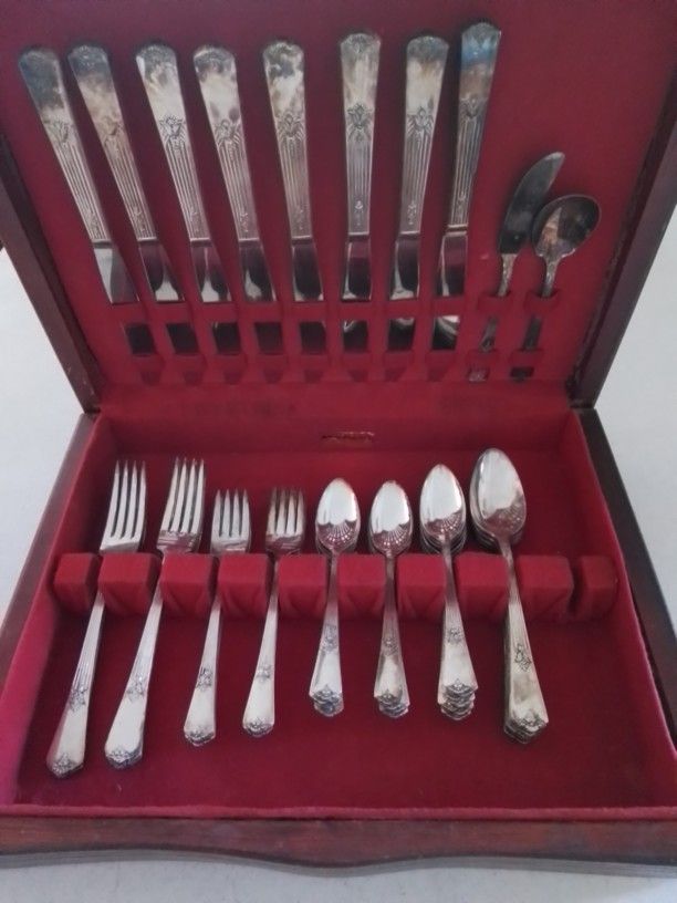 Vintage Wm. Rogers  Silver-Plated Flatware