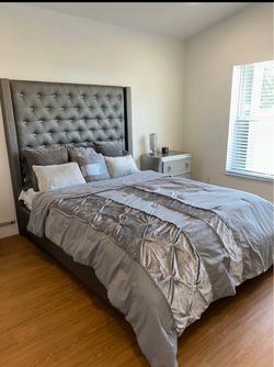 Queen bed set