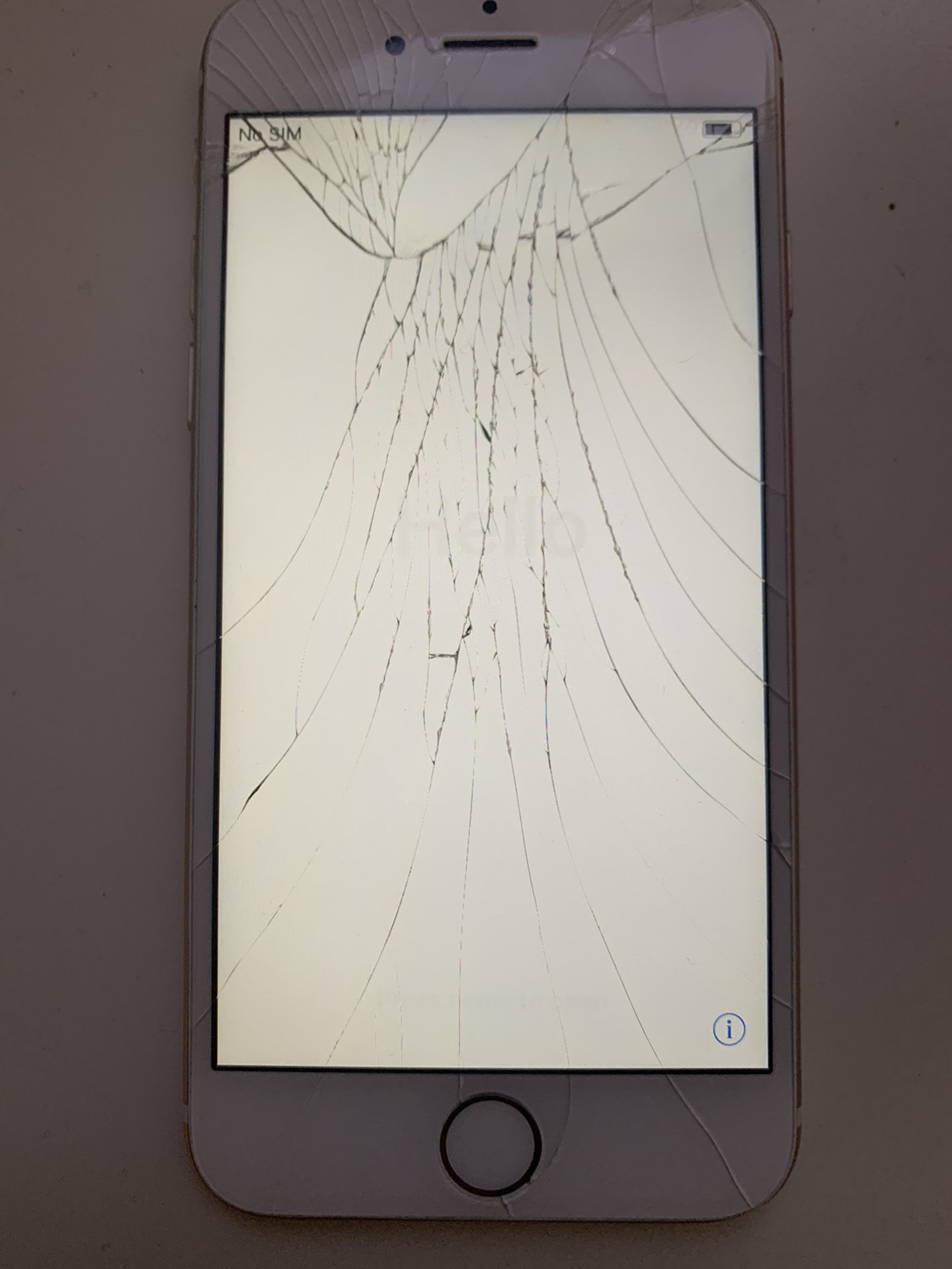 iPhone 6 64gb unlocked (screen cracked)