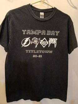 Tampa Bay lightning buccaneers raise rowdies shirt size medium