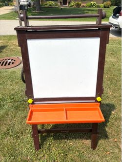 Chalk/ eraser board