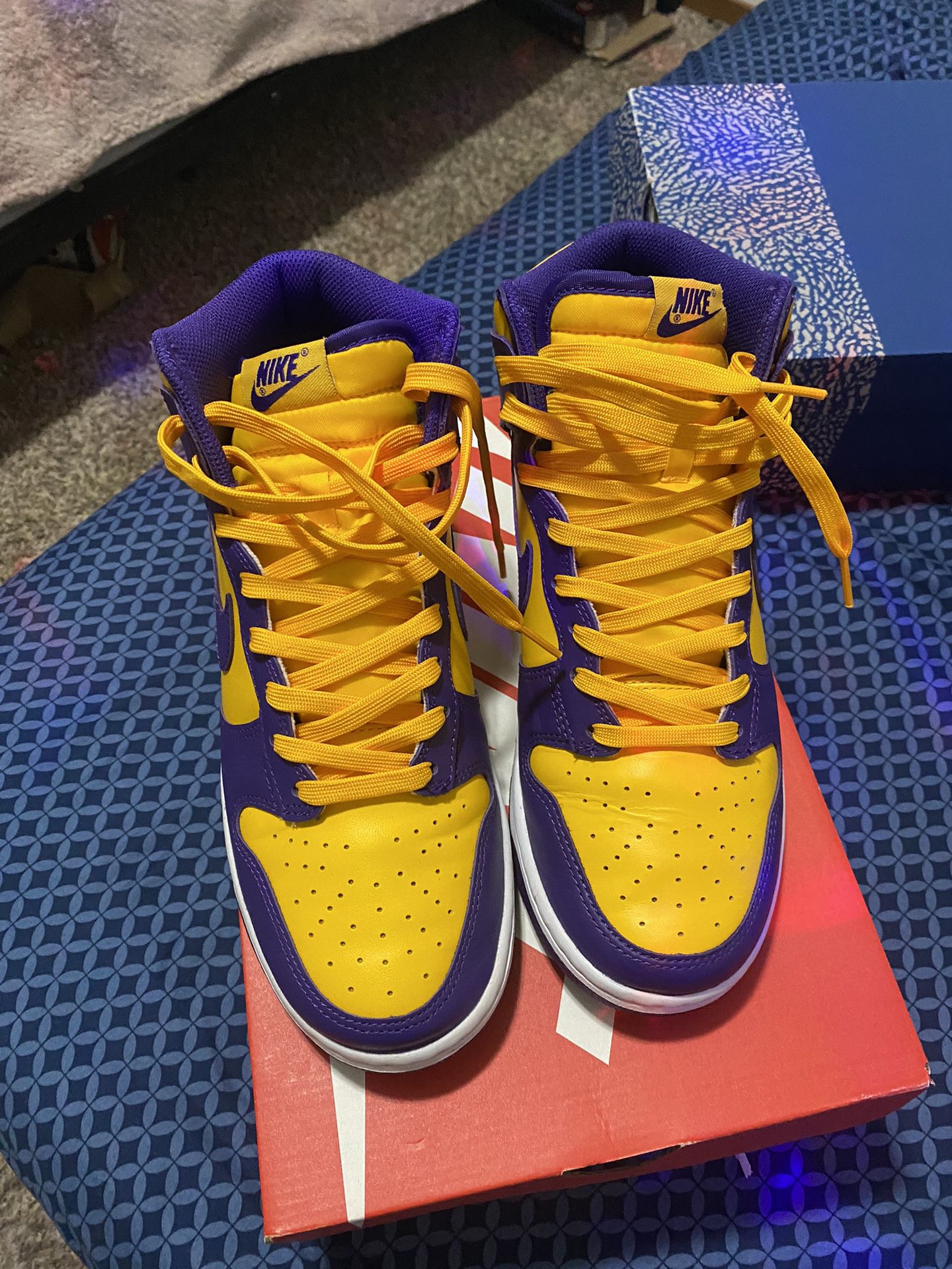  Dunk High ‘lakers’ (size 9)