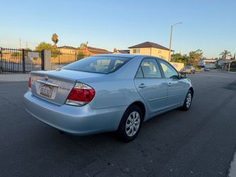 2005 Toyota Camry Le