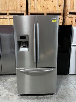 Samsung French door refrigerator in stainless steel