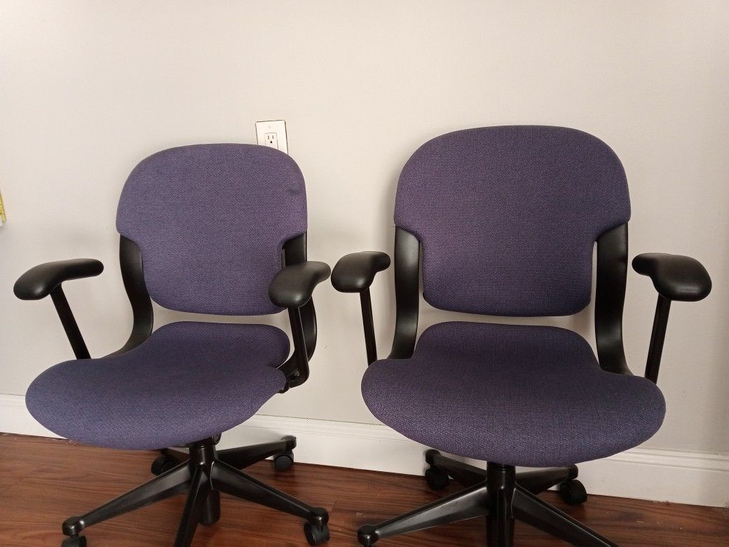 4 Rolling Office Chairs