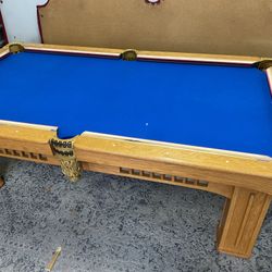 7ft Pool Table 