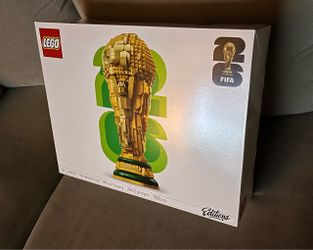 LEGO FIFA World Cup Official Trophy Set 43020