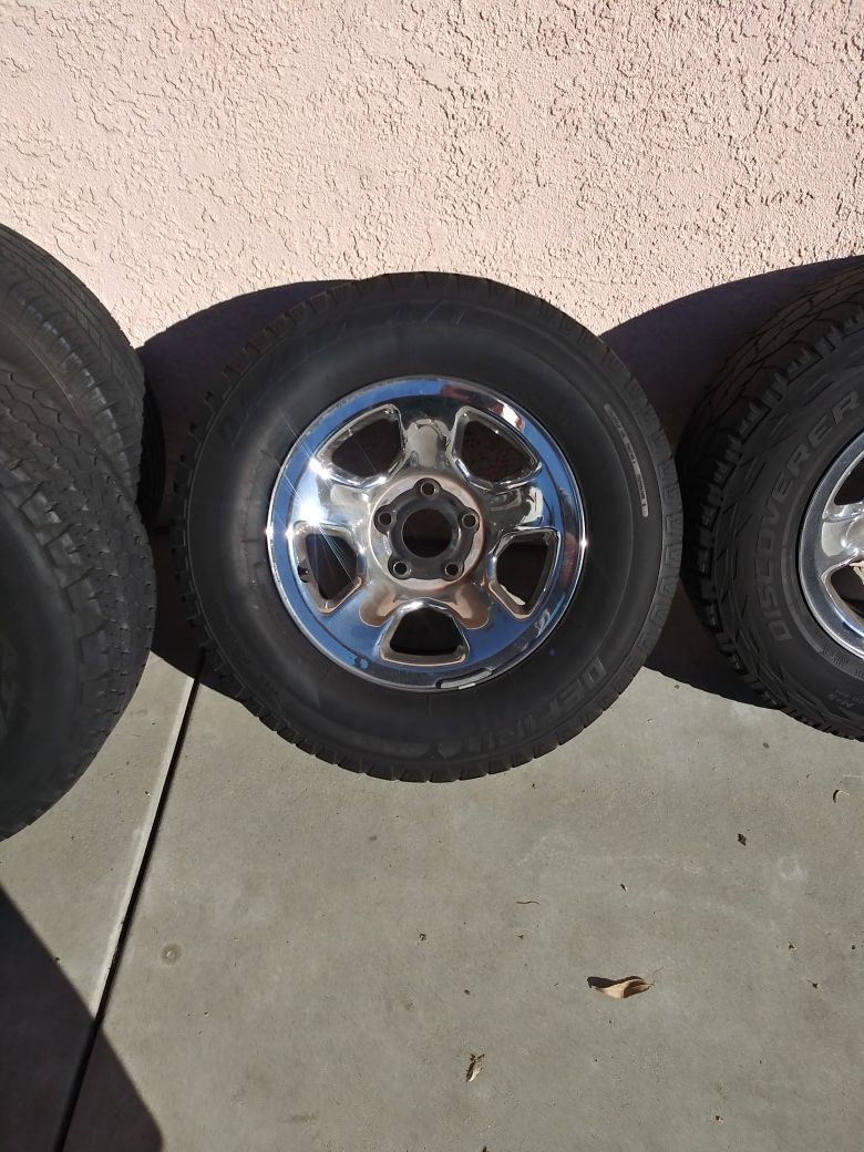 2004 Dodge Ram Chrome 17" Rims and Tires