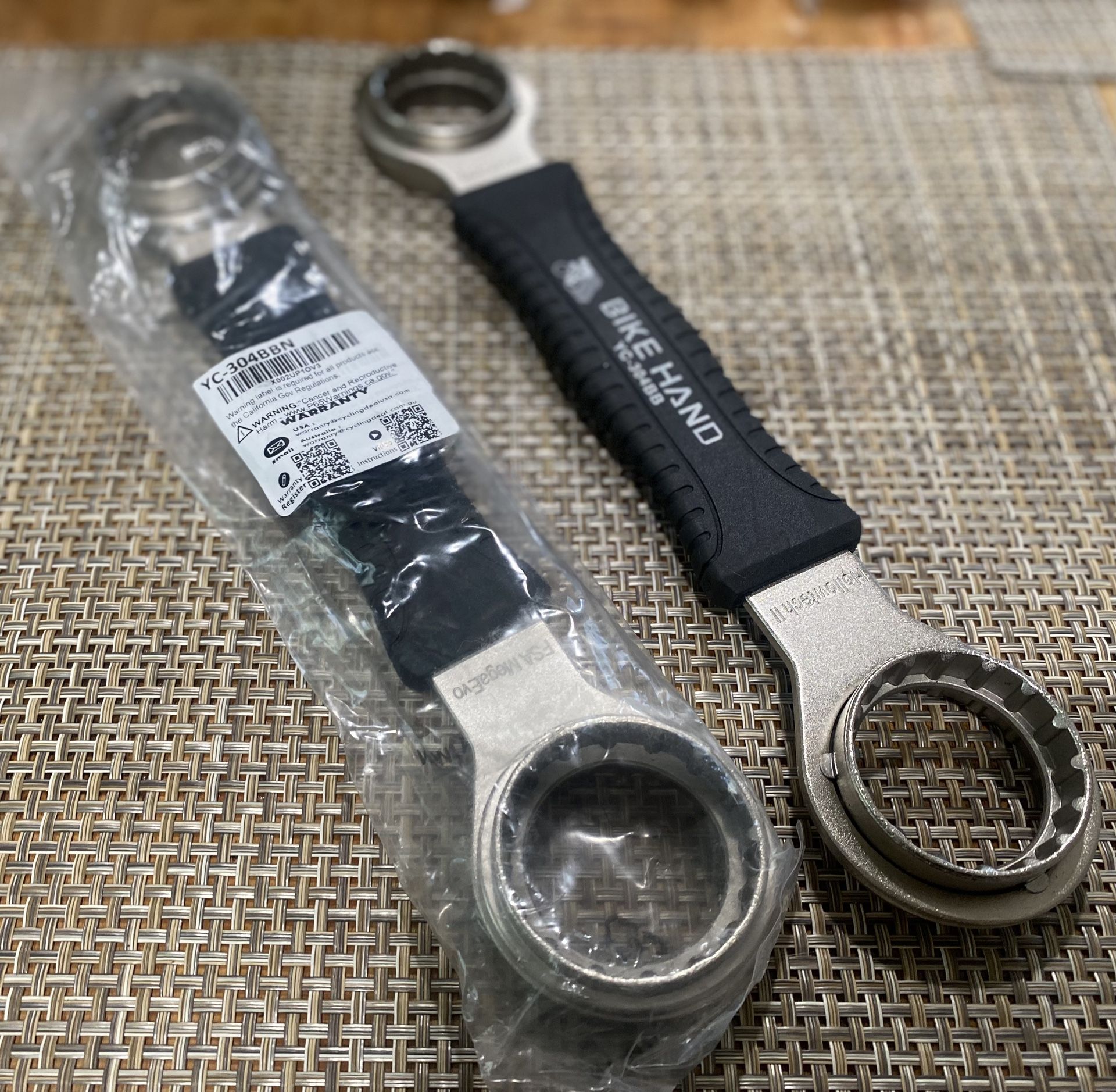 🔥🔥 BIKEHAND 4 in 1 Bicycle Bottom Bracket Removal Crank Tool - For Shimano Hollowtech II - Shimano BBR60 - Shimano BB9000 - FSA Mega🔥🔥