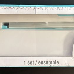 New Celebrate It Heat Sealer 13”x4.7”x2.7”