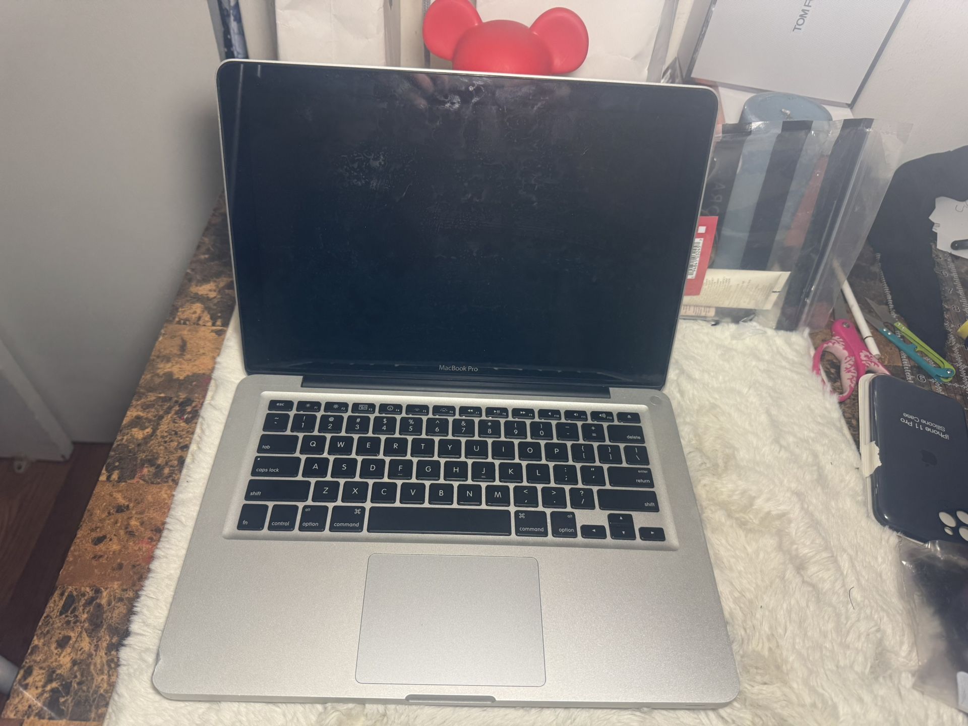 Apple MacBook pro model A1278 (2010). for parts or repairs