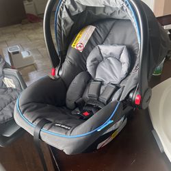 Graco Snugride Snuglock 30 Infant Car Seat