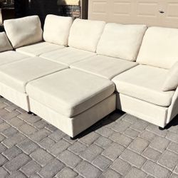 Beautiful Off White Modular Sofa, Couch Sectional ( Delivery Available)