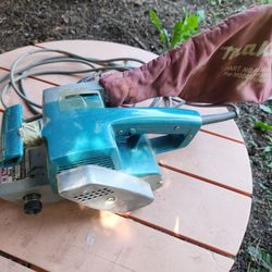 MAKITA Belt Sander (Model 9900B)
