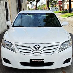 2011 TOYOTA CAMRY 