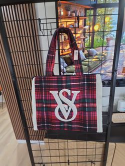 NWT Victoria's Secret Plaid Sherpa Tote Bag