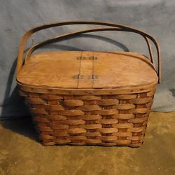 Vintage Picnic Basket