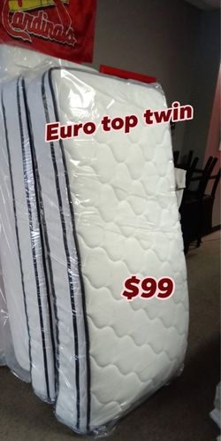 Euro top twin