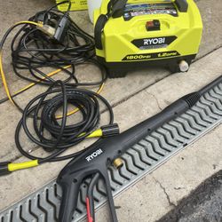 New Ryobi Electric Pressure Washer 1800psi. Must Pickup
