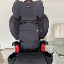 Britax Frontier ClickTight Harness-2-Booster Car Seat