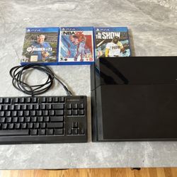 PS4 With 3 Games 