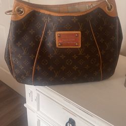Louis Vuitton, Pm 